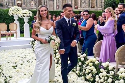 Agustina Gandolfo y Lautaro Martínez ya son marido y mujer 