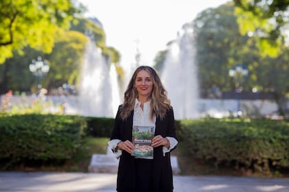 Agustina Grasso presenta su nuevo libro "Basuraleza"
