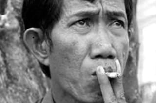 Escuchó en sueños la voz de su padre y mató a 42 mujeres para beber su saliva y convertirse en un poderoso chamán