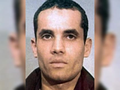 Ahmed Ressam fue condenado por intentar detonar explosivos en el Aeropuerto Internacional de Los Ángeles el 1° de enero de 2000
