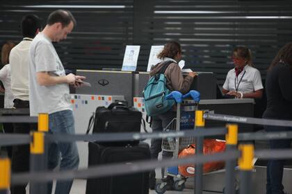 Ahora en Ezeiza y Aeroparque se puede acceder a internet en forma ilimitada y gratuita