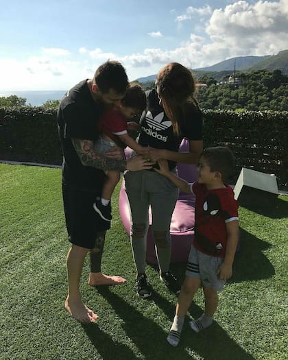 Ahora serán cinco: Antonela Roccuzzo anunció que está embarazada del tercer hijo de Lionel Messi