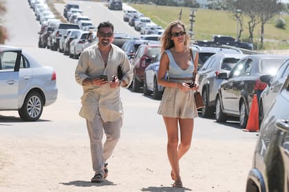 Ahora son todas sonrisas, pero en abril de este año Natalia escribió algo en sus redes que encendió la alarma. “No más violencia contra las mujeres. Antes de admirar a una persona, asegurate que esta persona sea admirable”.