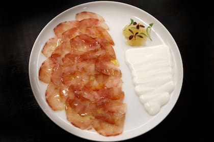 Ahumado de salmon blanco con yogur