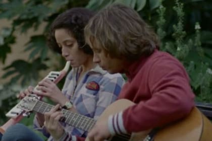 Ailin Salas y Santiago Pedrero en La vida de alguien