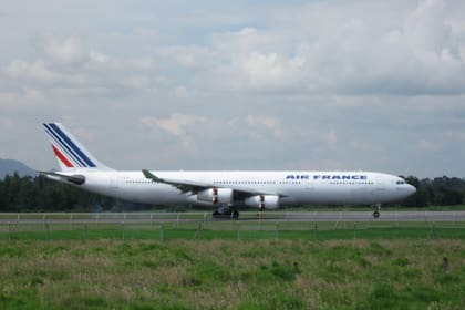 AirFrance suspendió sus vuelos a Arabia Saudita y Emiratos Árabes Unidos