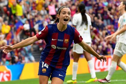 Aitana Bonmatí sigue marcando el rumbo en el fútbol femenino y es de nuevo gran favorita