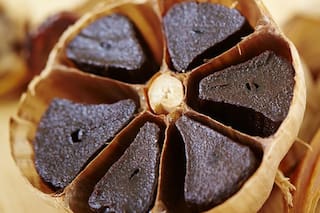 Qué le pasa a tu cuerpo si comés ajo negro todos los días