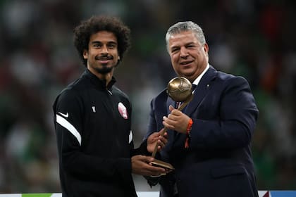 Akram Afif ganó el Balón de Bronce al ser elegido el tercer mejor jugador de la Copa Árabe 2021
