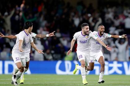 Al Ain festejó en los penales