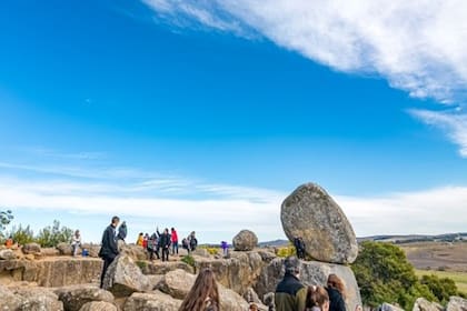 Al cerro Centinela se accede por una aerosilla que recorre 650 metros, aunque también se puede ascender a pie