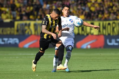 Al citarse el clásico del fútbol uruguayo entre Peñarol y Nacional para este viernes "no se tuvo en cuenta el respeto debido a la fecha”, afirma Sturla