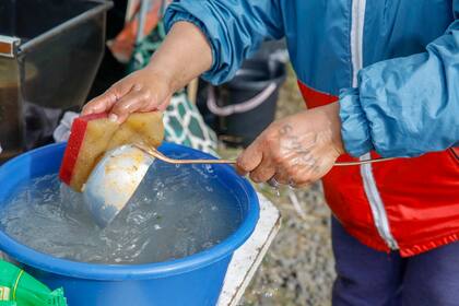 Al concluir la jornada, todo se limpia y se guarda hasta la próxima olla