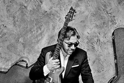 Al Dio Meola se reencontrará este jueves con su público porteño. La cita es en el teatro Ópera