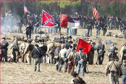 Al día de hoy se siguen representando batallas de la antigua Confederación con el símbolo en alto