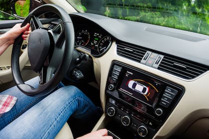 Al estacionar no hay que olvidar el apagado de luces