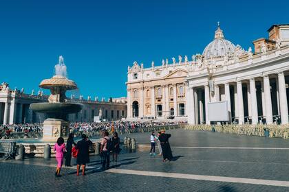 Al igual que con la pandemia de coronavirus, en el siglo XVII se prohibió asistir a celebraciones religiosas en Roma