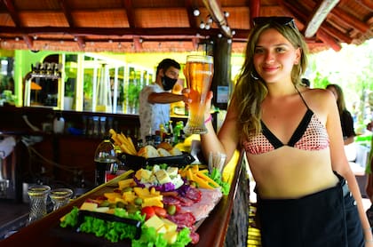 Al igual que en los clásicos all inclusive del Caribe, las bebidas y la comida son ilimitadas y están siempre a disposición.