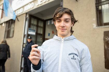 Al igual que muchos jóvenes de su edad, Manuel espera que los candidatos cumplan con su palabra.