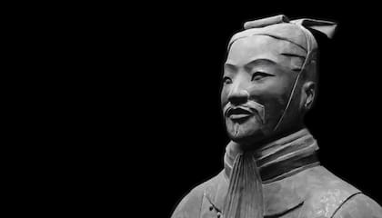 Al igual que ocurre con Sun Tzu, no hay pruebas que demuestren su existencia