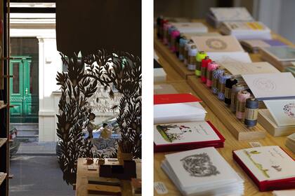 Al lado de la oficina de Freunde está RSVP, Papier in Mitte, una papelería donde todo es divinamente delicado y donde encontramos, adornando la vidriera, una obra de la artista argentina Lucila Biscione.