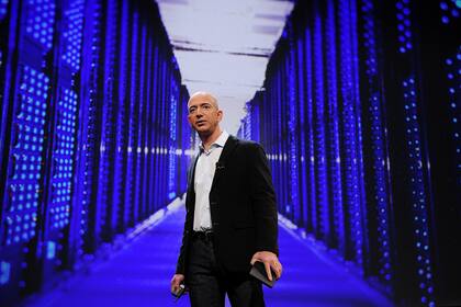 Al mando de Jeff Bezos, la compañía planea extender las prestaciones de su plataforma Amazon Web Services con WorkMail, su servicio de correo electrónico corporativo