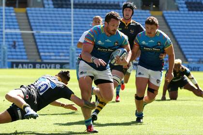 Al mando de un ataque en Leicester Tigers, en un partido por el Premiership Rugby inglés, en Coventry