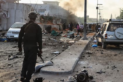 Al menos 10 muertos en Mogadiscio por explosiones de coches bomba