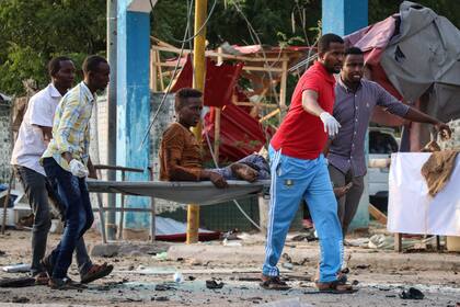 Al menos 10 muertos en Mogadiscio por explosiones de coches bomba