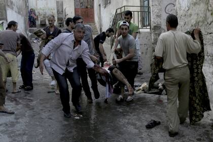 Al menos 16 personas murieron durante el bombardeo del mercado de Gaza