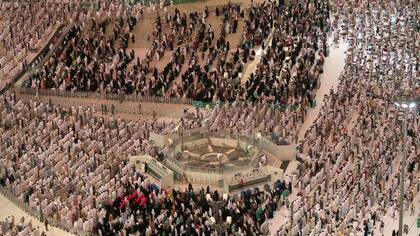 Según las escrituras, en su sermón el profeta pidió a sus seguidores que pagasen sus deudas, se guardasen de Satán, rezasen cinco veces al día, practicaran el ayuno durante el mes del Ramadán