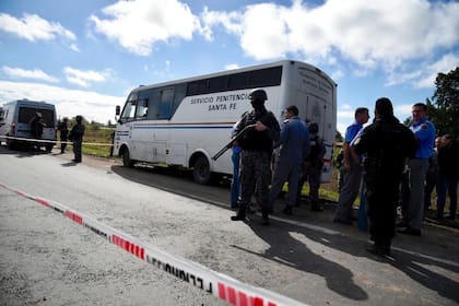 Dos agentes penitenciario fueron heridos de bala