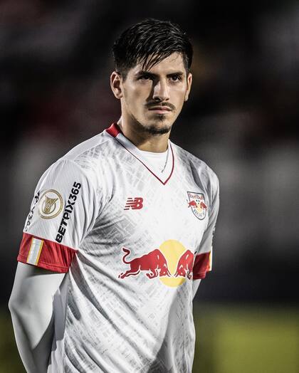 Al momento de la acusación, Lomónaco jugaba en el Red Bull Bragantino de Brasil