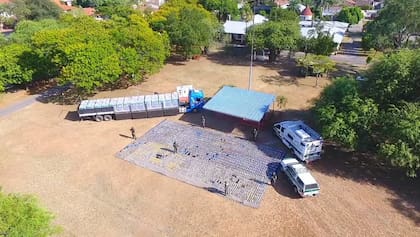 Al momento de la inspección, los funcionarios detectaron anomalías en los precintos de seguridad que llevaba la mercadería.