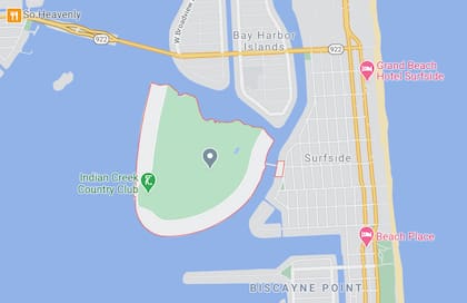 Al norte de Miami Beach y al sur de Bal Harbour se encuentra la isla de Indian Creek, refugio de los extremadamente ricos (Google Maps)