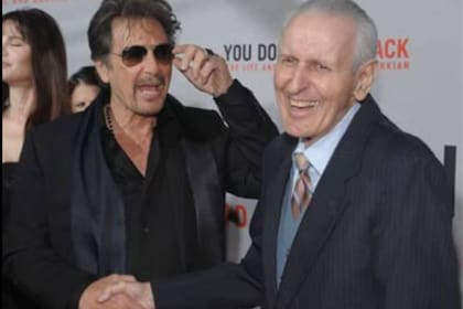 Al Pacino llenó de elogios a Jack Kevorkian en la entrega de los premios Emmy, donde el actor obtuvo un galardón por su interpretanción del doctor muerte