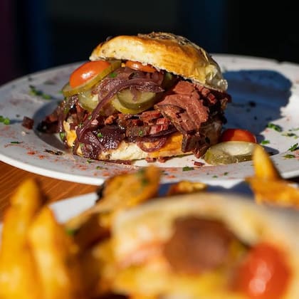 Al pastrón lo maceran entre dos y tres días.