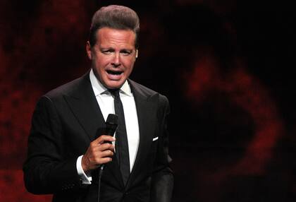 Al preguntarle al abogado cuál es la respuesta por parte de Luis Miguel al solicitarle el pago
de la pensión de sus hijos, aseguró: “Desconozco
el argumento, simplemente el abogado nos dice
que no hay forma de pagar en este momento”.