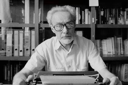 Al principio, el escritor italiano Primo Levi tuvo dificultades para encontrar un editor para su libro "Si esto es un hombre"