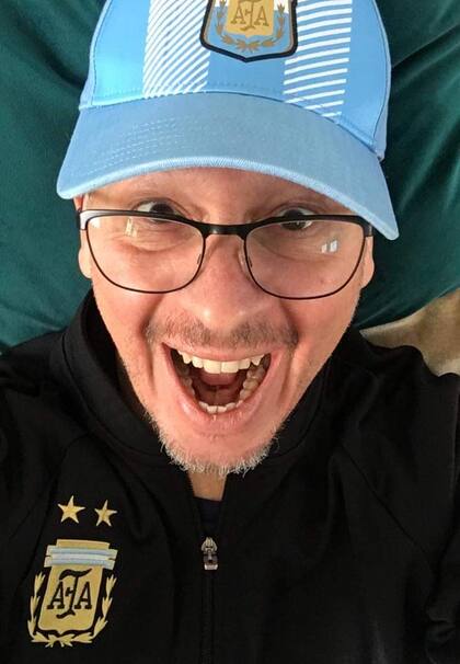 “Al volver a Argentina, de vez en cuando, admiro todo lo bueno: la familia y amigos que continúan allí, el `calorcito´ casi todo el año, la comida sabrosa, el idioma maravilloso".