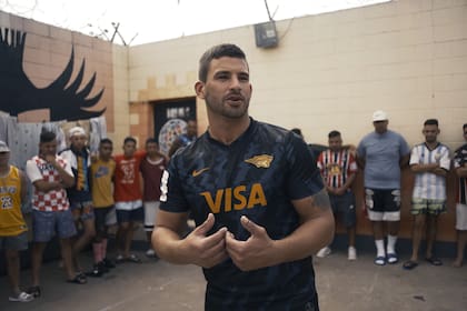 Al volver a la cárcel, como coordinador deportivo de los Espartanos, Ezequiel Baraja les transmitió su experiencia a quienes se sumaron al proyecto de la Fundación.