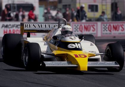 Alain Prost logró su primera victoria en Fórmula 1 con Renault, en el Gran Premio de Francia de 1981; luego fue directivo de la escuadra de su país.