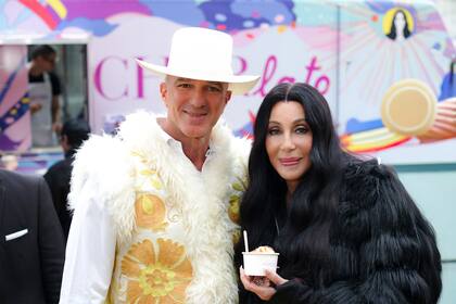 Alan Faena junto a Cher, protagonistas de una megaintervención artística en la ciudad de Nueva York