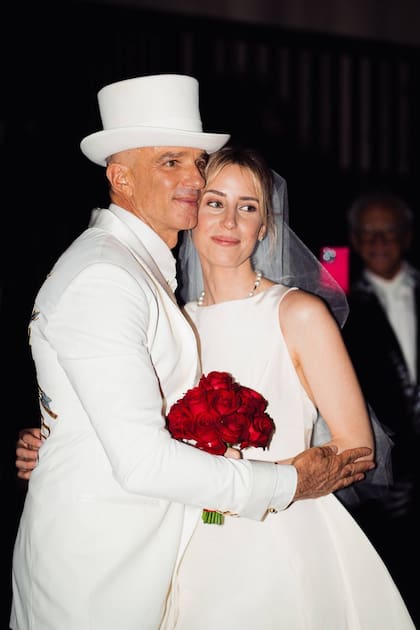 Alan Faena y Grace Goldsmith se mostraron felices en una noche muy especial para ellos, la de su casamiento