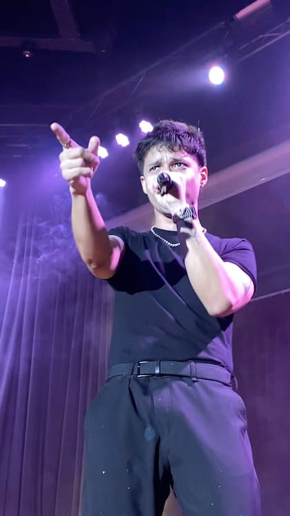 Alan Lez tiene 29 años y es de San Antonio de Padua pero actualmente vive en Palermo (Foto: Instagram @alanlez)