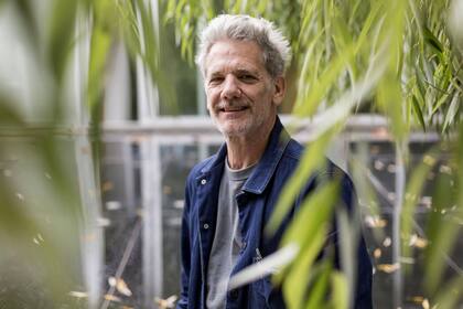 Alan Pauls, que recientemente publicó "La mitad fantasma", adhiere a la carta