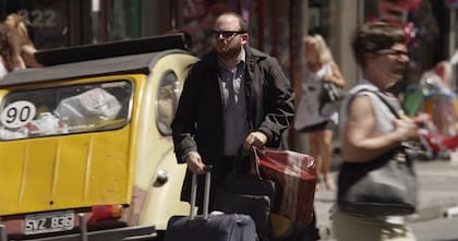 Alan Sabbagh redescubriendo el barrio de Once