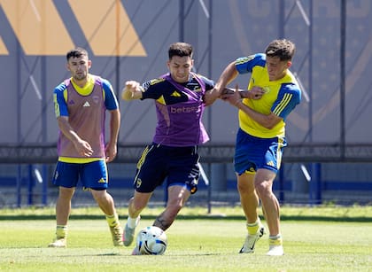 Alan Velasco volverá al banco de suplentes de Boca en el encuentro de este domingo ante Unión