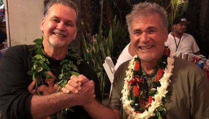 Alan y Walter, felizmente hermanos