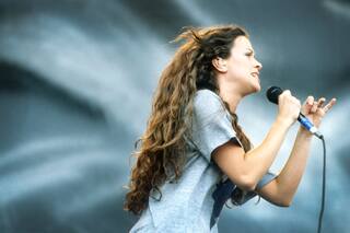 Alanis, el rock por cuenta propia